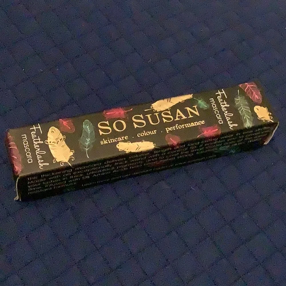 NIB So Susan FeatherLash Mascara in Black